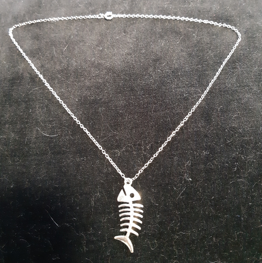 Fishbone necklace